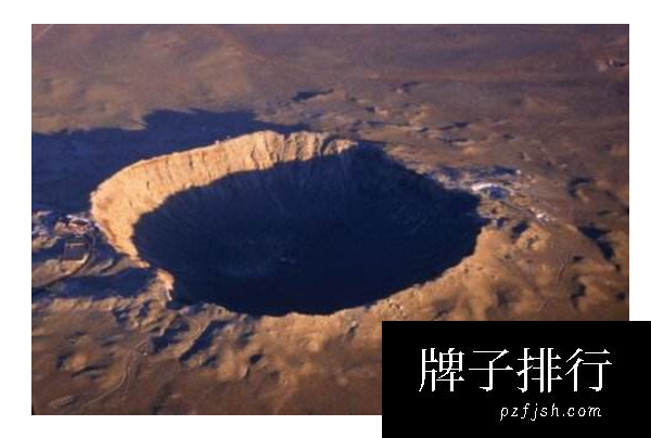 世界著名的十大陨石坑 这些自然景观，你见过吗